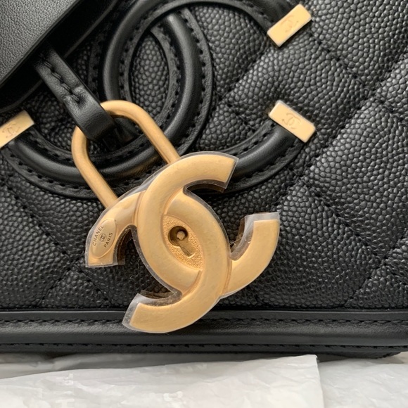 Chanel CC Filigree Vanity Small Black - Picture 5 of 17